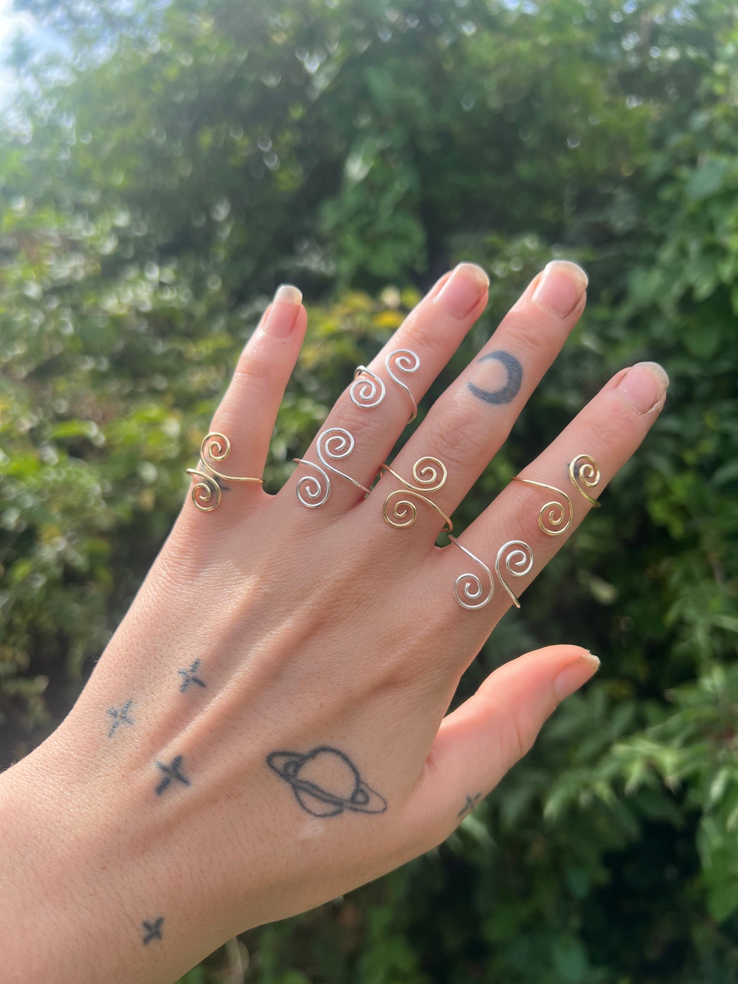 swirly adjustable rings