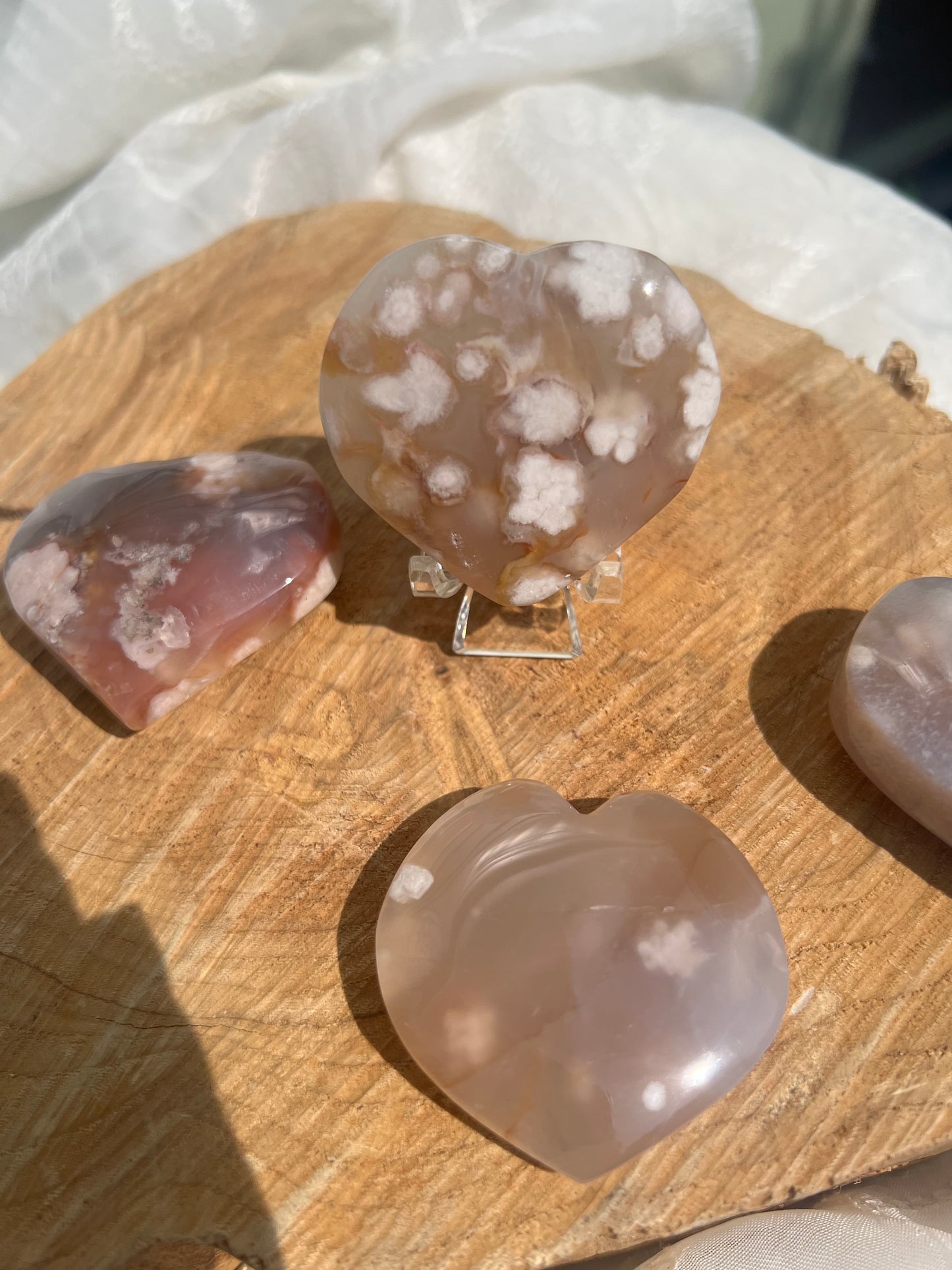 medium sized flower agate heart carvings
