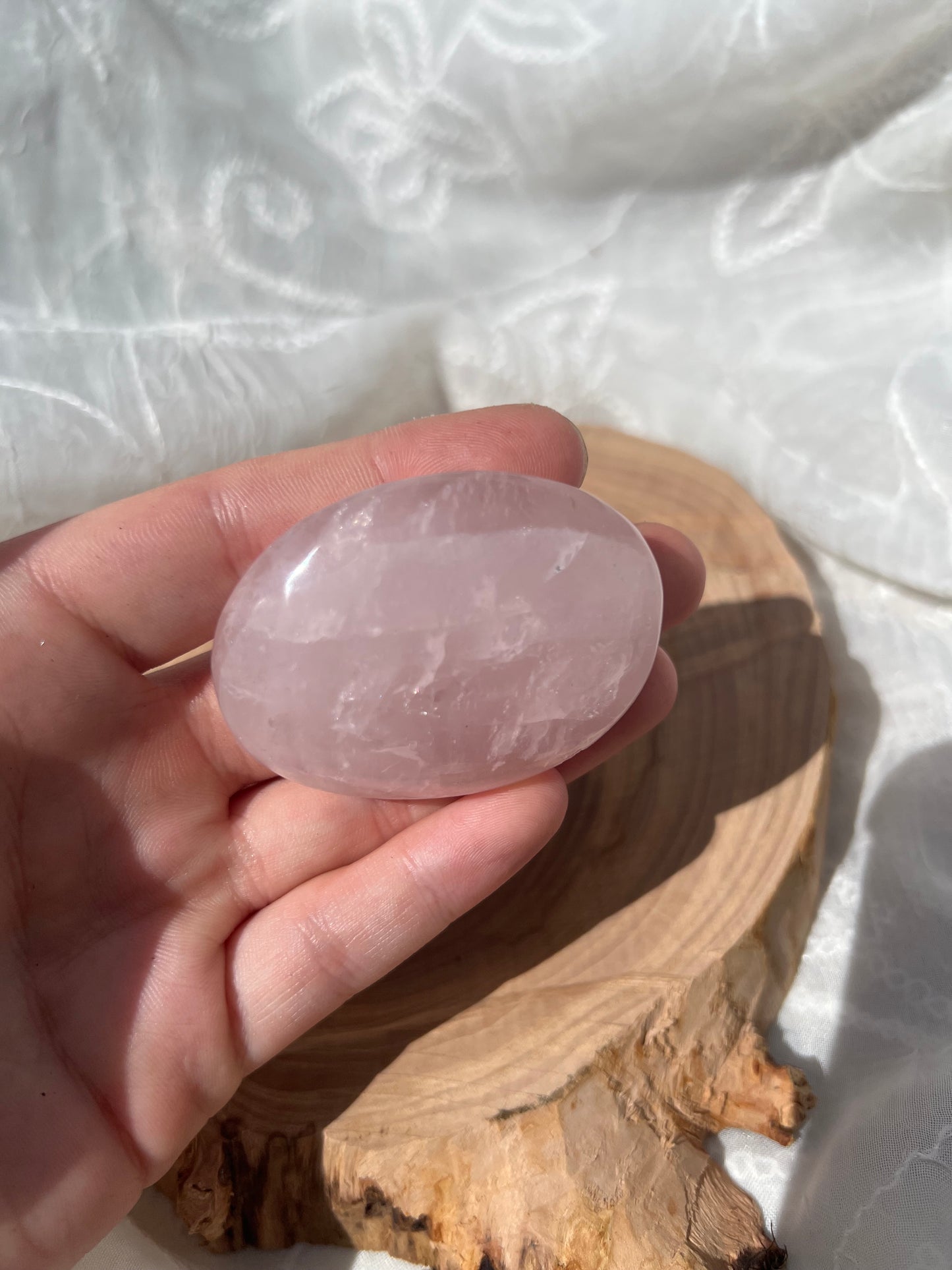 rose quartz palm stone/pebbles
