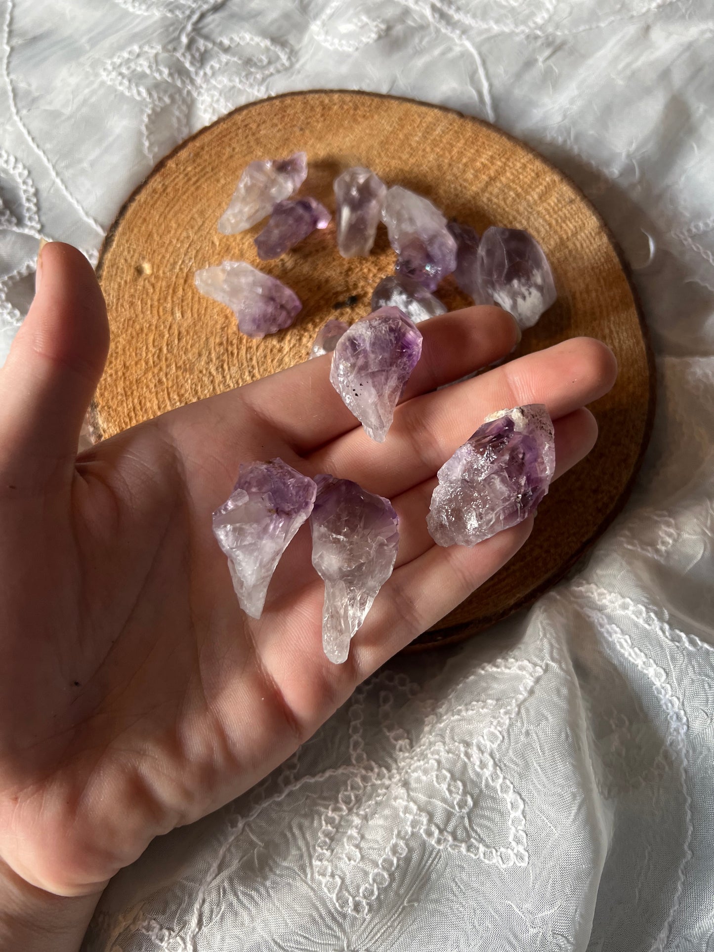 Mini amethyst points