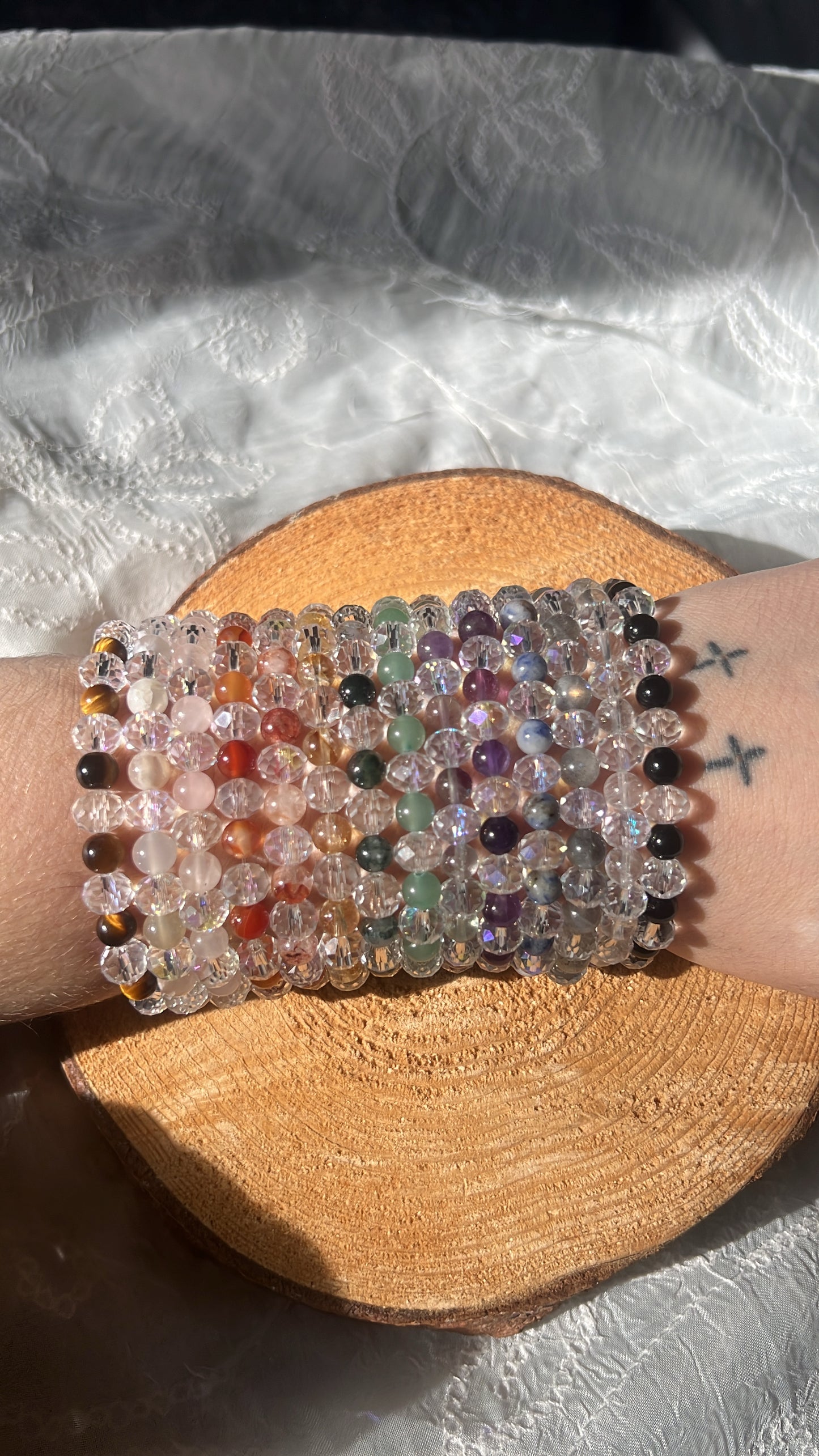 Classic Crystal and glass elasticated bracelet