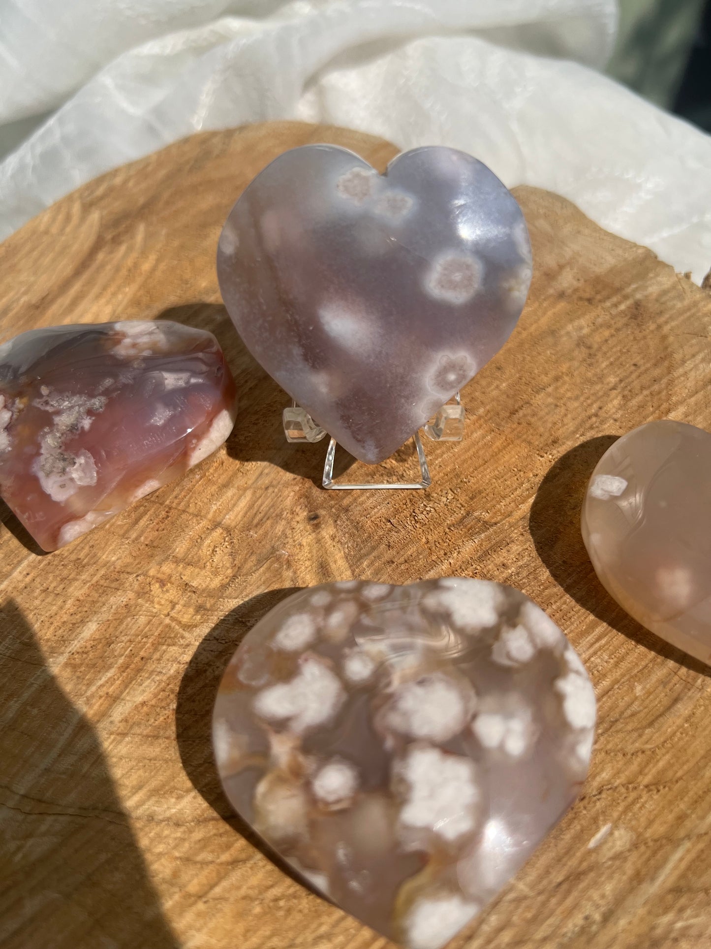 medium sized flower agate heart carvings