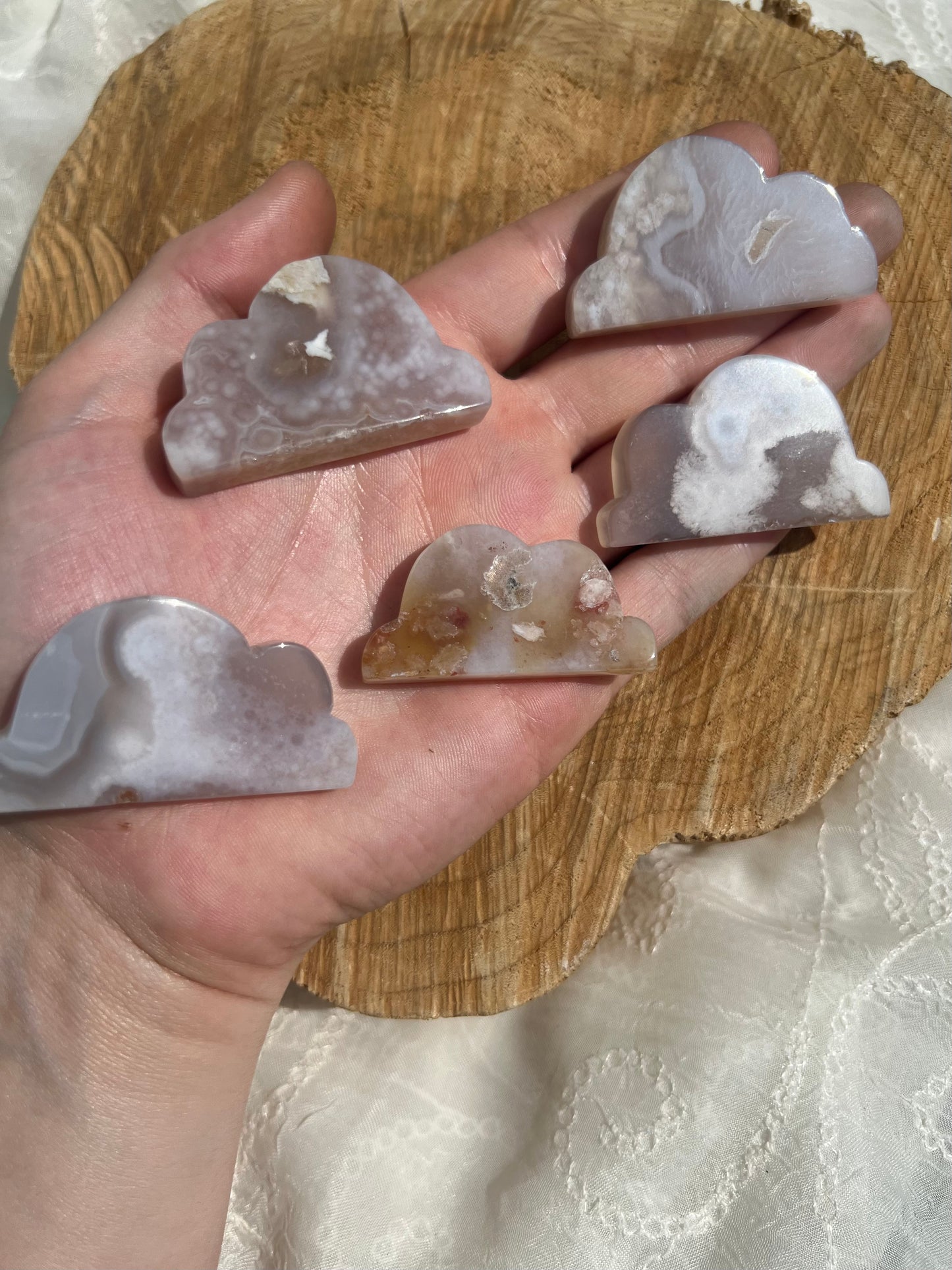 small flower agate cloud carvings