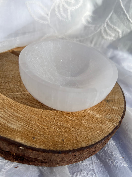 round selenite bowl