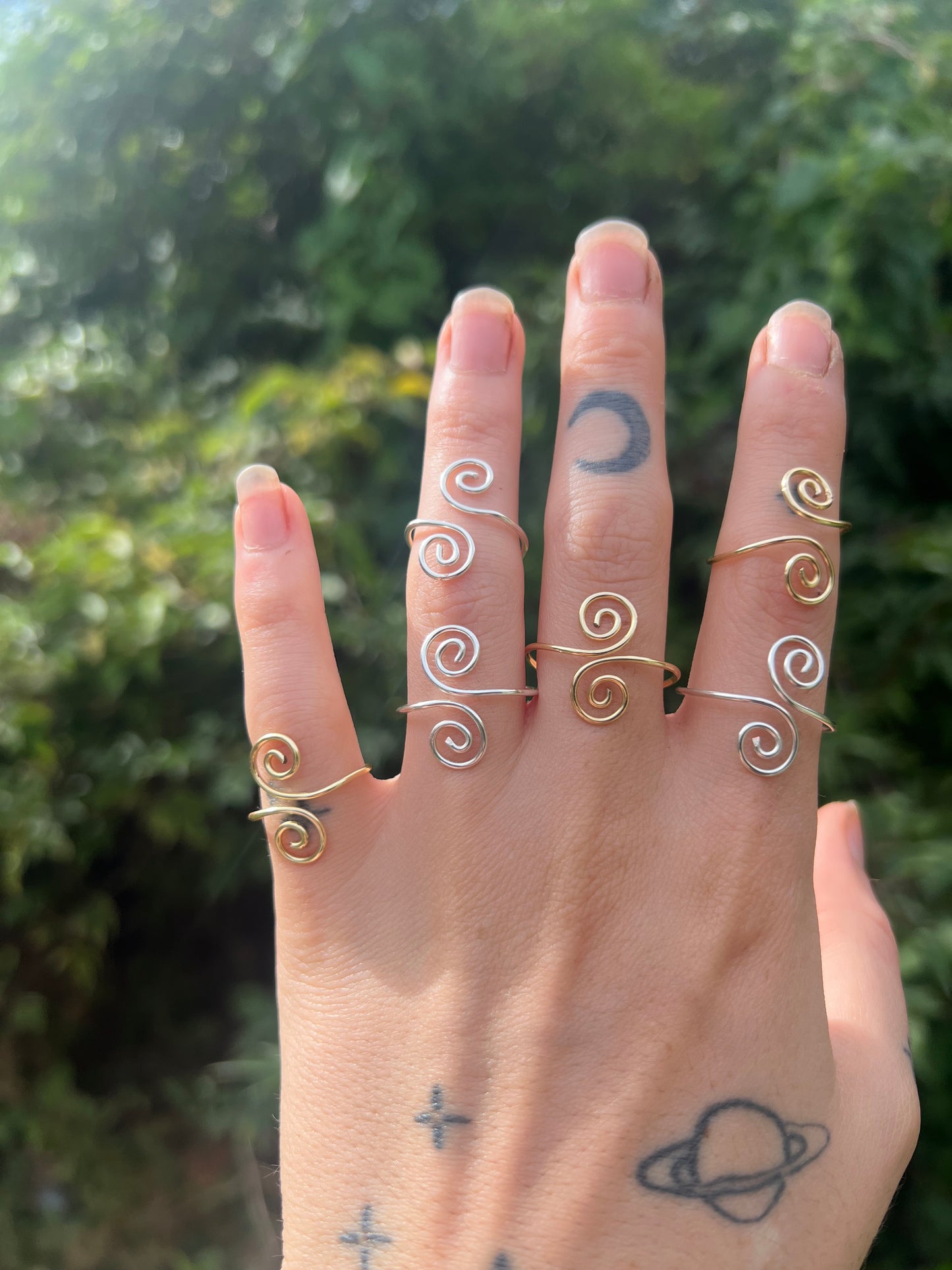 swirly adjustable rings