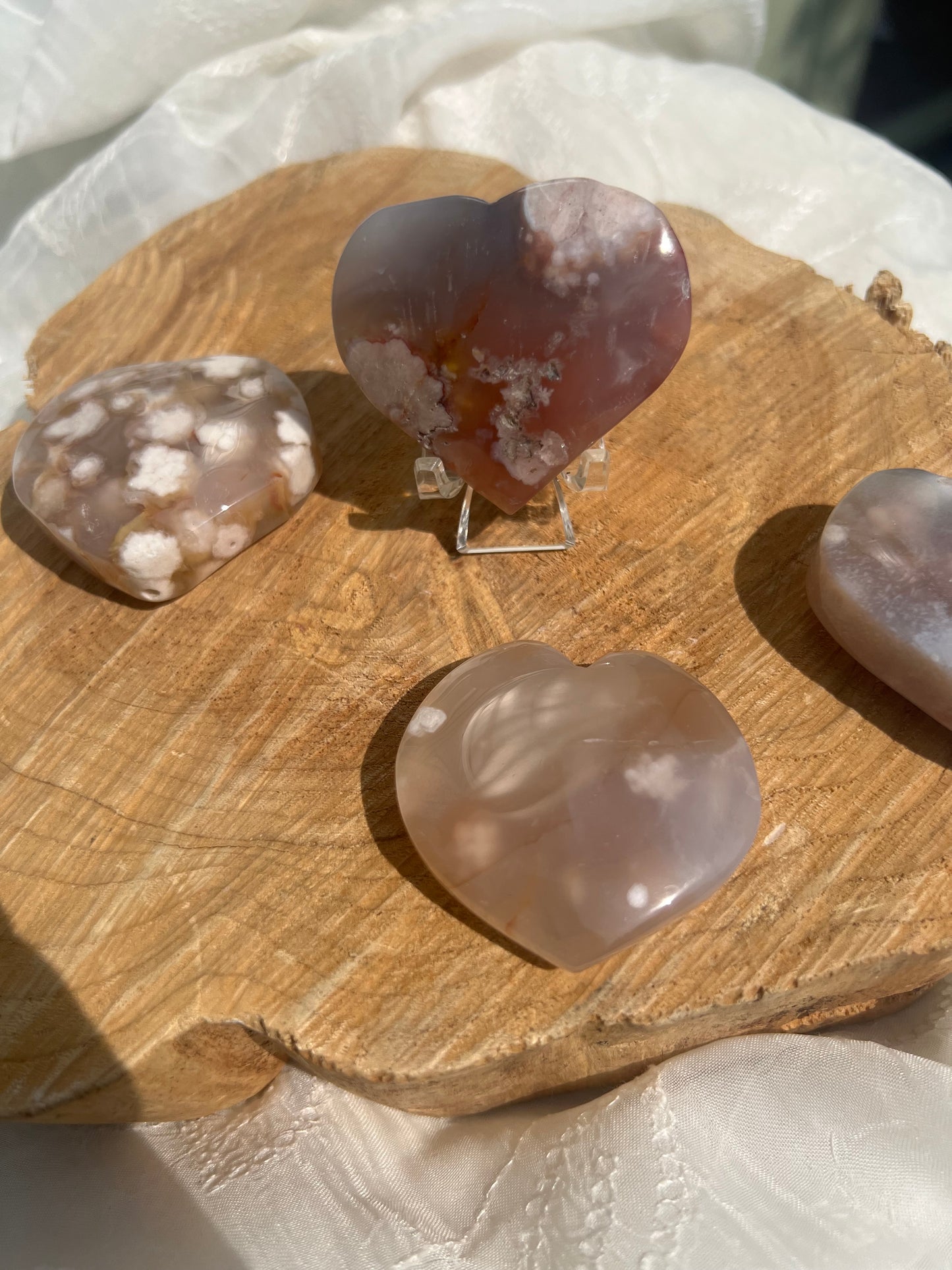 medium sized flower agate heart carvings