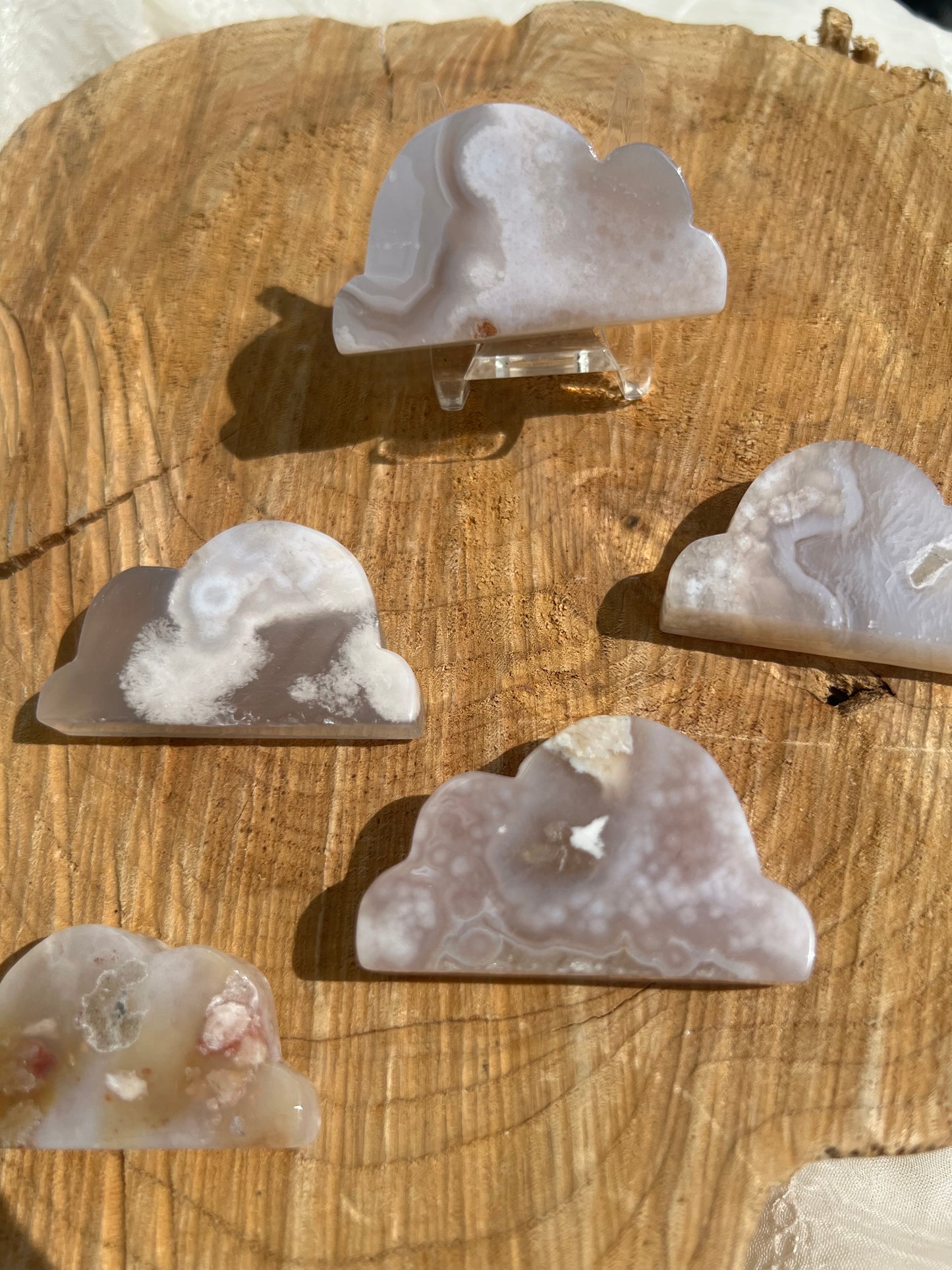 small flower agate cloud carvings