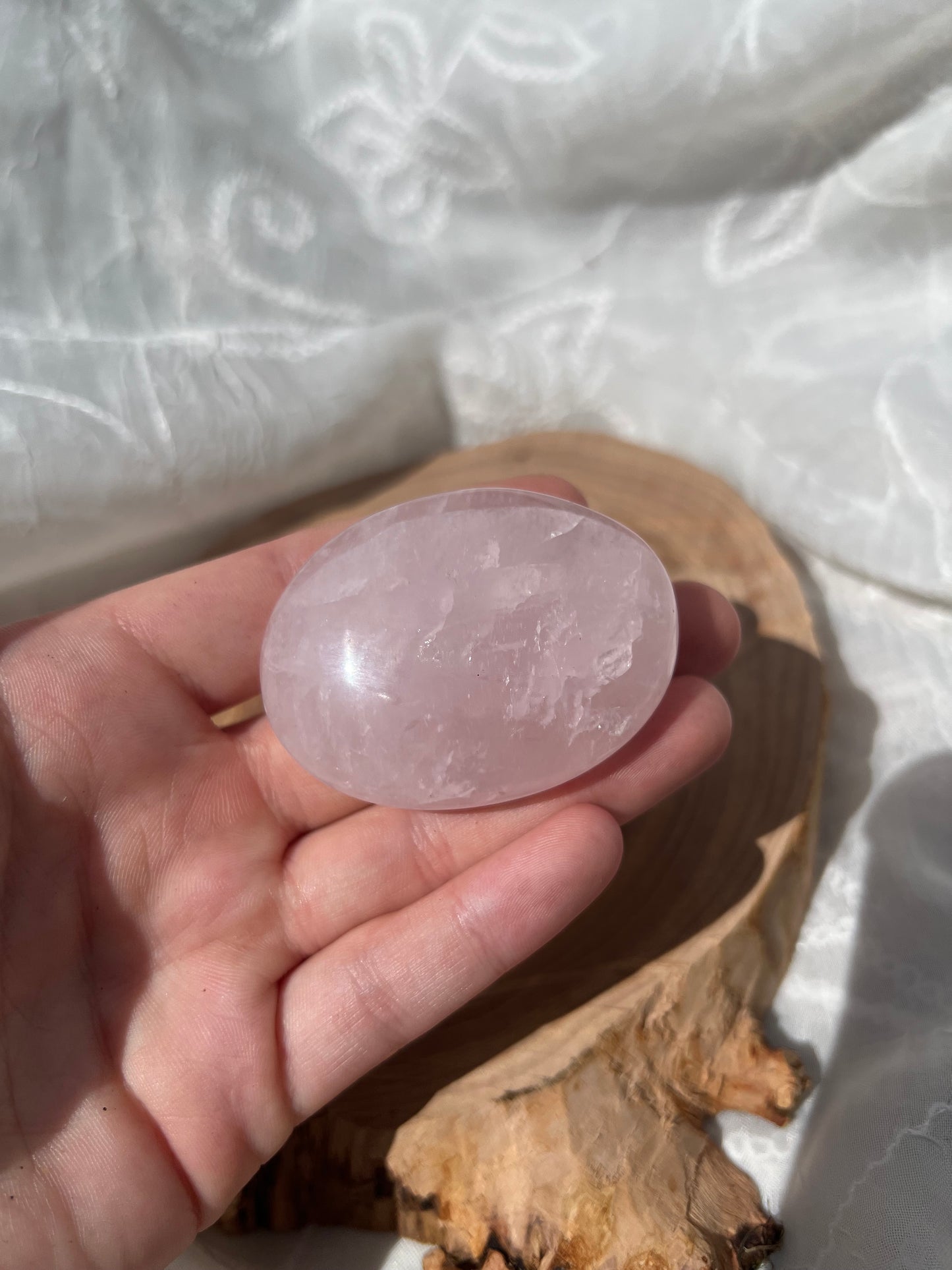 rose quartz palm stone/pebbles